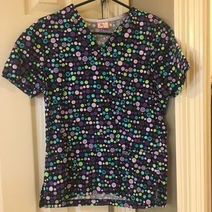 Izzy scrub top